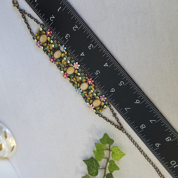 Vintage Antique Gold Bracelet With Floral Flowers Design - Picture 4 of 11